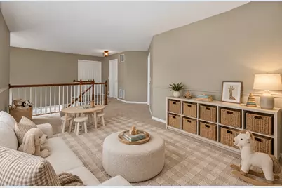 [Address not provided], Hoffman Estates, IL 60010 - Photo 17