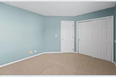 [Address not provided], Hoffman Estates, IL 60010 - Photo 19