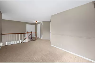 [Address not provided], Hoffman Estates, IL 60010 - Photo 15