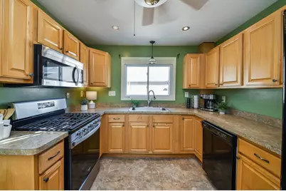 413 S Prairie Street, Batavia, IL 60510 - Photo 13