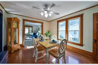 413 S Prairie Street, Batavia, IL 60510 - Photo 9