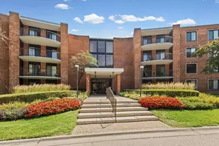 1605 E Central Rd, Arlington Heights, IL 60005 - Photo 1