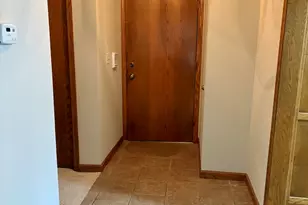 44 Queens Ct, Westchester, IL 60154 - Photo 3