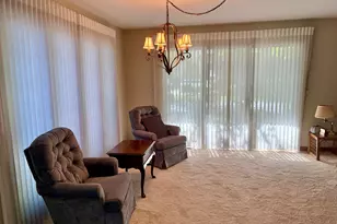 44 Queens Ct, Westchester, IL 60154 - Photo 7