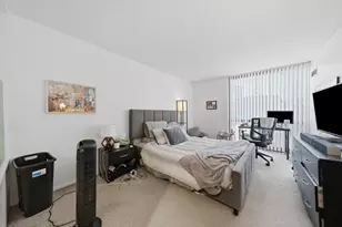 70 W Huron St, Chicago, IL 60654 - Photo 11