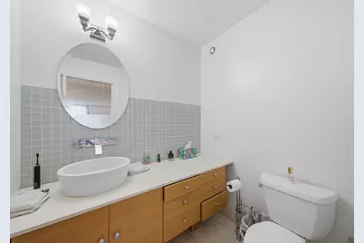 70 W Huron Street #502, Chicago, IL 60654 - Photo 13