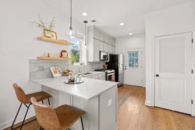 2148 N Sawyer Avenue #2S, Chicago, IL 60647 - Photo 5