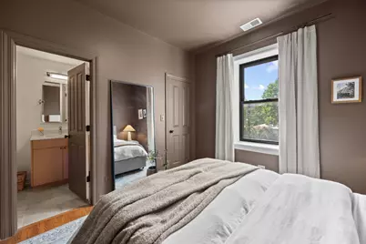 2148 N Sawyer Avenue #2S, Chicago, IL 60647 - Photo 9