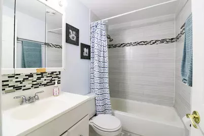708 Shaw Court, Schaumburg, IL 60194 - Photo 15