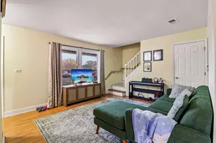 708 Shaw Ct, Schaumburg, IL 60194 - Photo 3