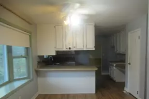 323 Berwick Dr, Aurora, IL 60506 - Photo 5