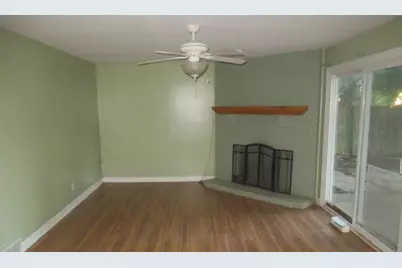 323 Berwick Drive, Aurora, IL 60506 - Photo 3