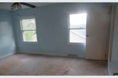 323 Berwick Drive, Aurora, IL 60506 - Photo 13