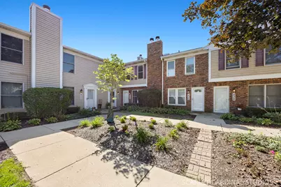 424 Kensington Court, Naperville, IL 60563 - Photo 1