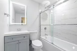 6337 N Oakley Ave, Chicago, IL 60659 - Photo 11