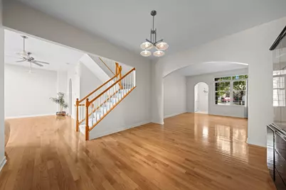 1296 S Falcon Drive, Palatine, IL 60067 - Photo 9