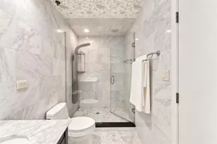 1016 W Madison St, Chicago, IL 60607 - Photo 21