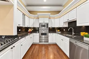 1016 W Madison St, Chicago, IL 60607 - Photo 15