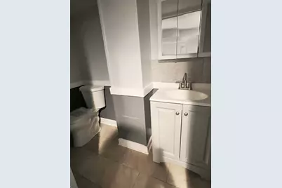 8340 S Paxton Avenue, Chicago, IL 60617 - Photo 15
