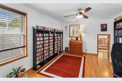 7815 W Westwood Drive, Elmwood Park, IL 60707 - Photo 15