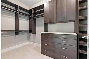 2550 N Lakeview Ave, Chicago, IL 60614 - Photo 21