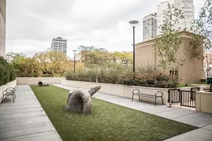 2550 N Lakeview Ave, Chicago, IL 60614 - Photo 39