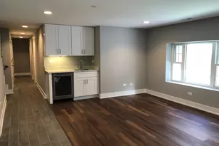 1730 W Nelson St, Chicago, IL 60657 - Photo 25