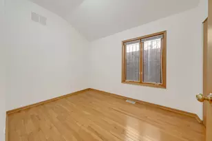 4177 S Emerald Ave, Chicago, IL 60609 - Photo 13