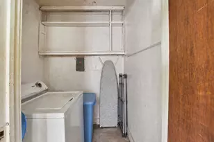 16028 Richmond Ave, Markham, IL 60428 - Photo 7