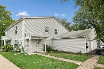1395 S Glen Circle #B, Aurora, IL 60506 - Photo 1