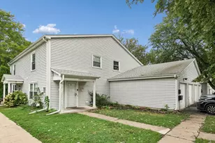 1395 S Glen Cir, Aurora, IL 60506 - Photo 1
