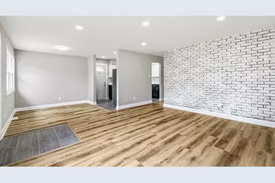 615 W 16th Place, Chicago Heights, IL 60411 - Photo 5