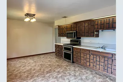 15035 Naughton Drive, South Holland, IL 60473 - Photo 5