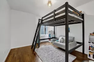1635 W Belle Plaine Ave, Chicago, IL 60613 - Photo 31