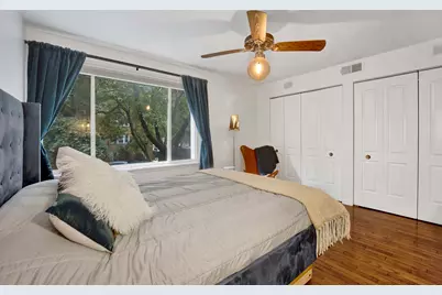 1635 W Belle Plaine Avenue, Chicago, IL 60613 - Photo 29