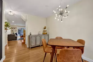 1635 W Belle Plaine Ave, Chicago, IL 60613 - Photo 19
