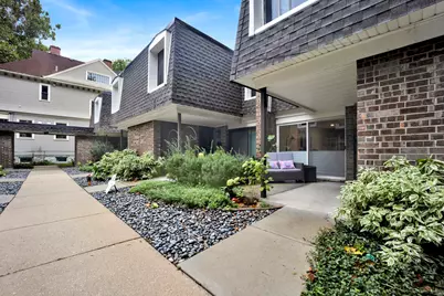 1635 W Belle Plaine Avenue, Chicago, IL 60613 - Photo 5
