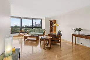 360 E Randolph St, Chicago, IL 60601 - Photo 3