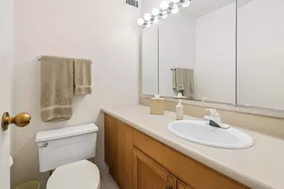 360 E Randolph Street #403, Chicago, IL 60601 - Photo 17