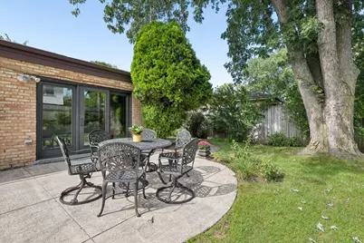 9617 Keystone Avenue, Skokie, IL 60076 - Photo 23