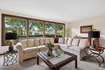 9617 Keystone Avenue, Skokie, IL 60076 - Photo 7