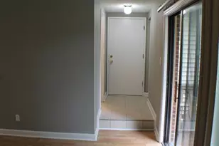 17 Parkside Ct, Vernon Hills, IL 60061 - Photo 9