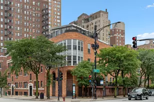339 W Webster Ave, Chicago, IL 60614 - Photo 1