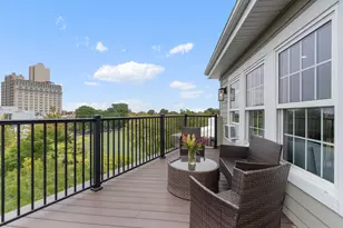 339 W Webster Ave, Chicago, IL 60614 - Photo 35