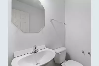 621 S Jade Lane, Round Lake, IL 60073 - Photo 23