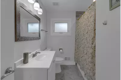 7316 W Greenleaf Street, Niles, IL 60714 - Photo 17