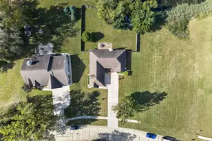 185 Fairway Dr, Essex, IL 60935 - Photo 33