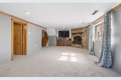 9019 W 92nd Place, Hickory Hills, IL 60457 - Photo 13