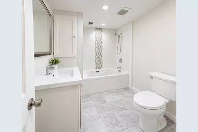 7909 W 93rd Street, Hickory Hills, IL 60457 - Photo 9