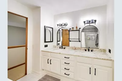 408 Locksley Drive, Streamwood, IL 60107 - Photo 29